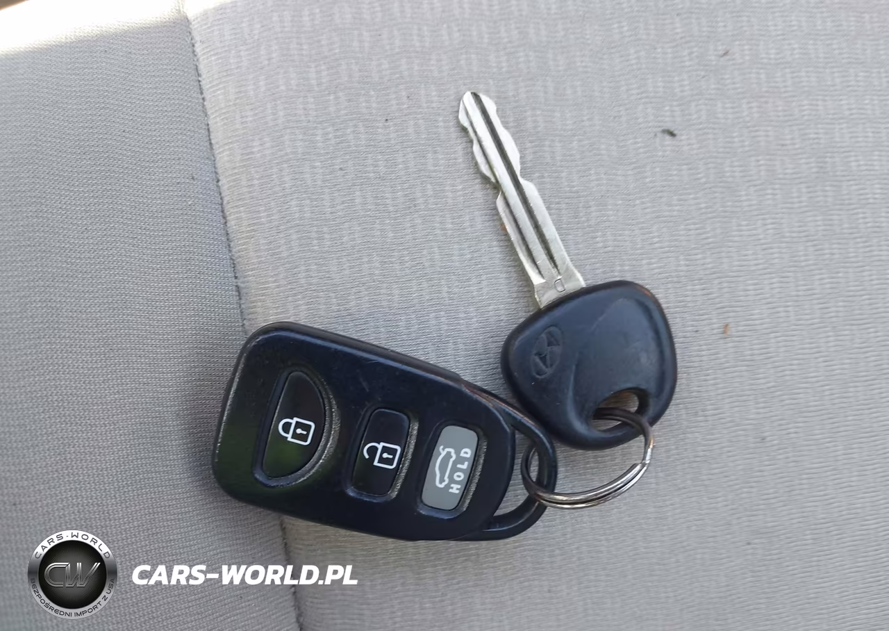 2009 Hyundai Elantra Gls VIN:KMHDU46D19U757370 - 11