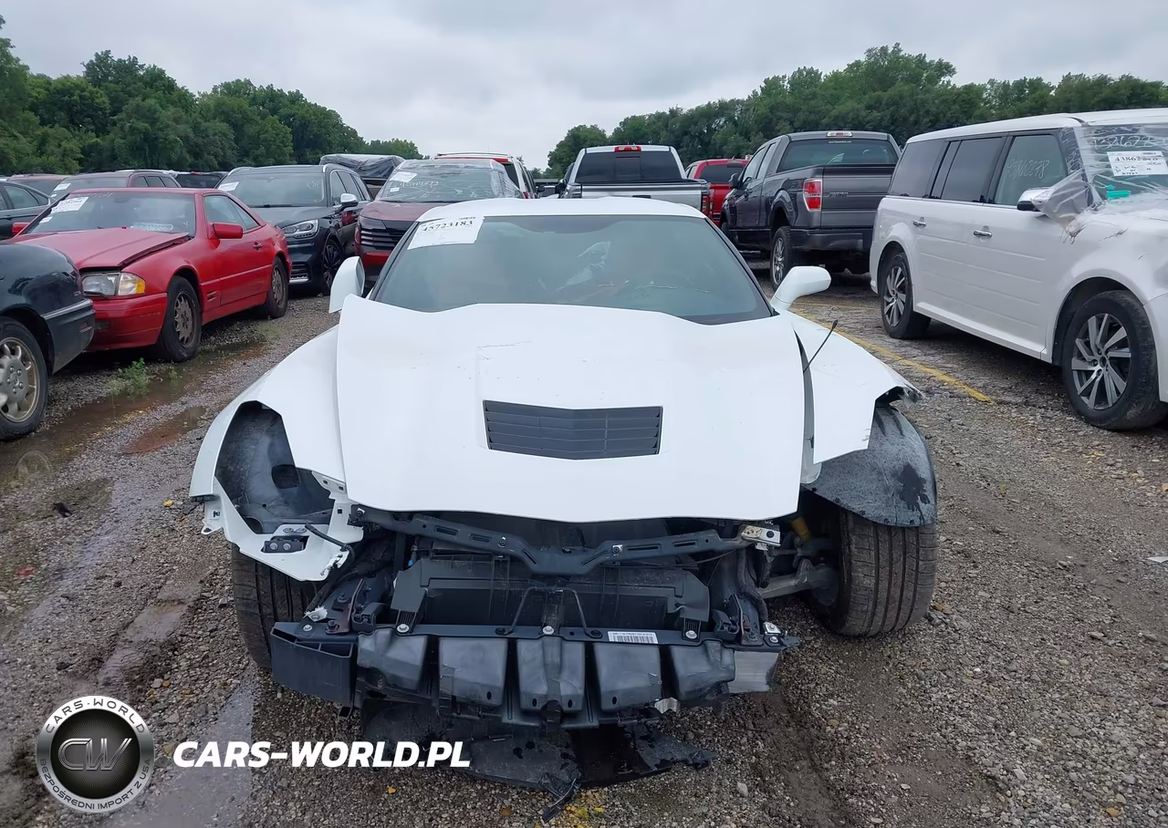 2016 Chevrolet Corvette Stingray VIN:1G1YB2D71G5101070 - 13