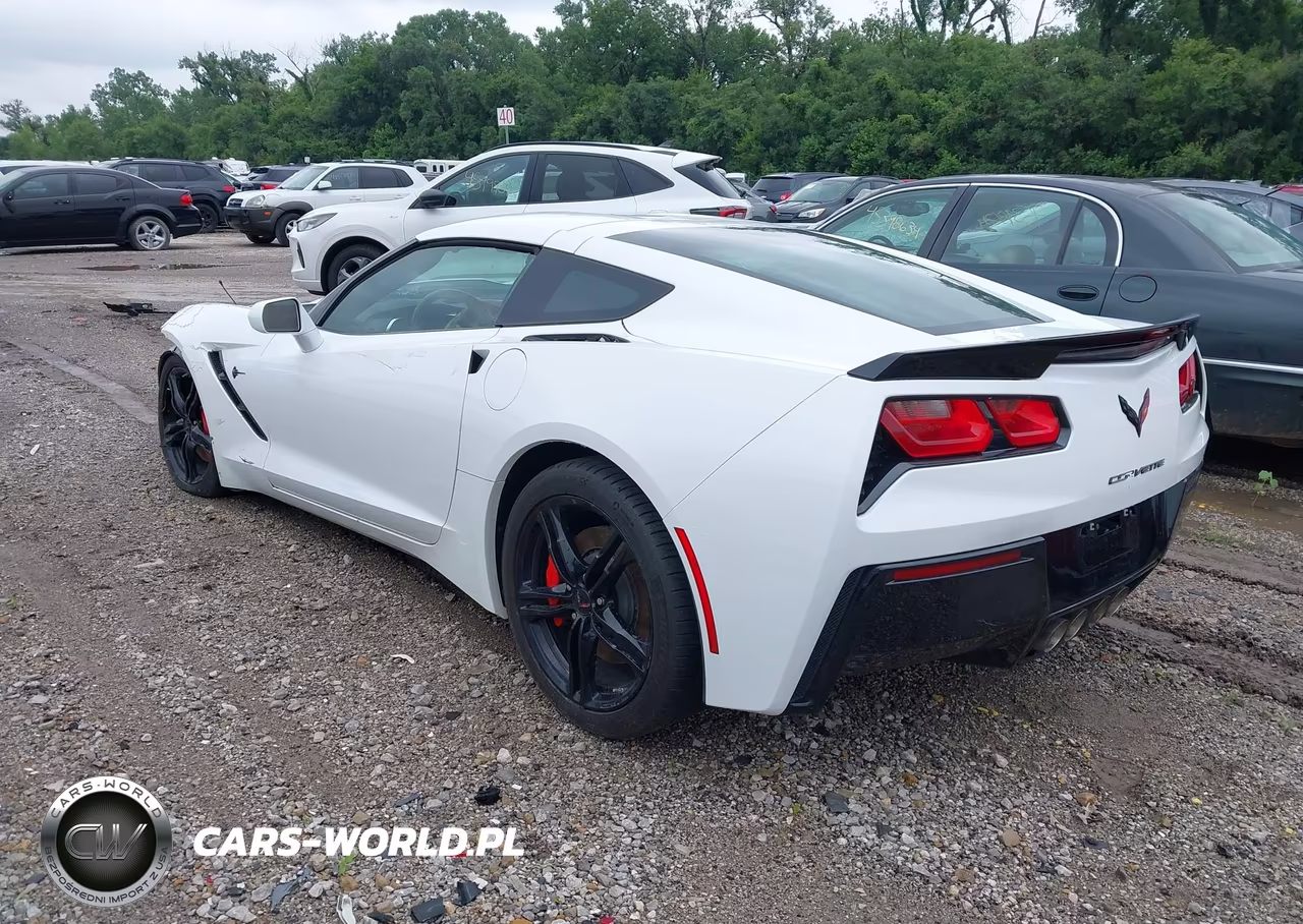 2016 Chevrolet Corvette Stingray VIN:1G1YB2D71G5101070 - 3