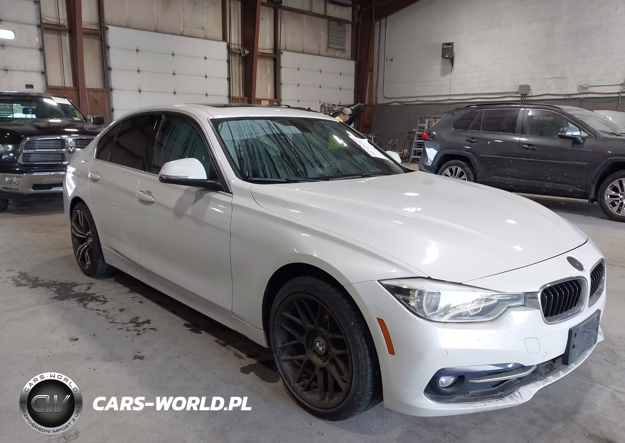 2017 BMW 330I xDrive – zdjęcie 1 z 17
