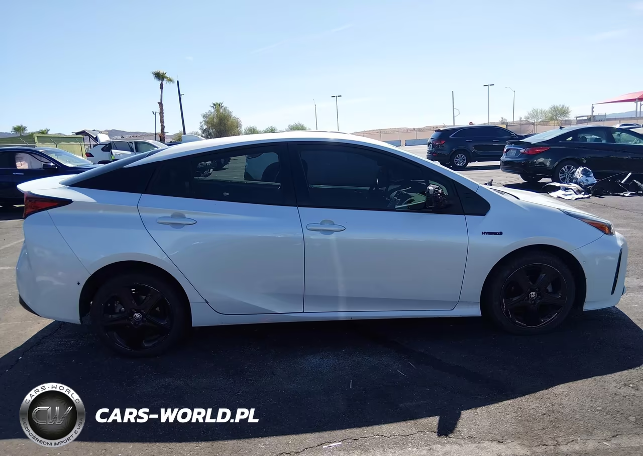 2021 Toyota Prius 2020 Edition VIN:JTDKAMFUXM3128483 - 14