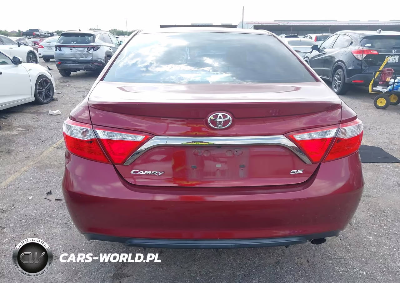 2016 Toyota Camry Se VIN:4T1BF1FK1GU603575 - 17