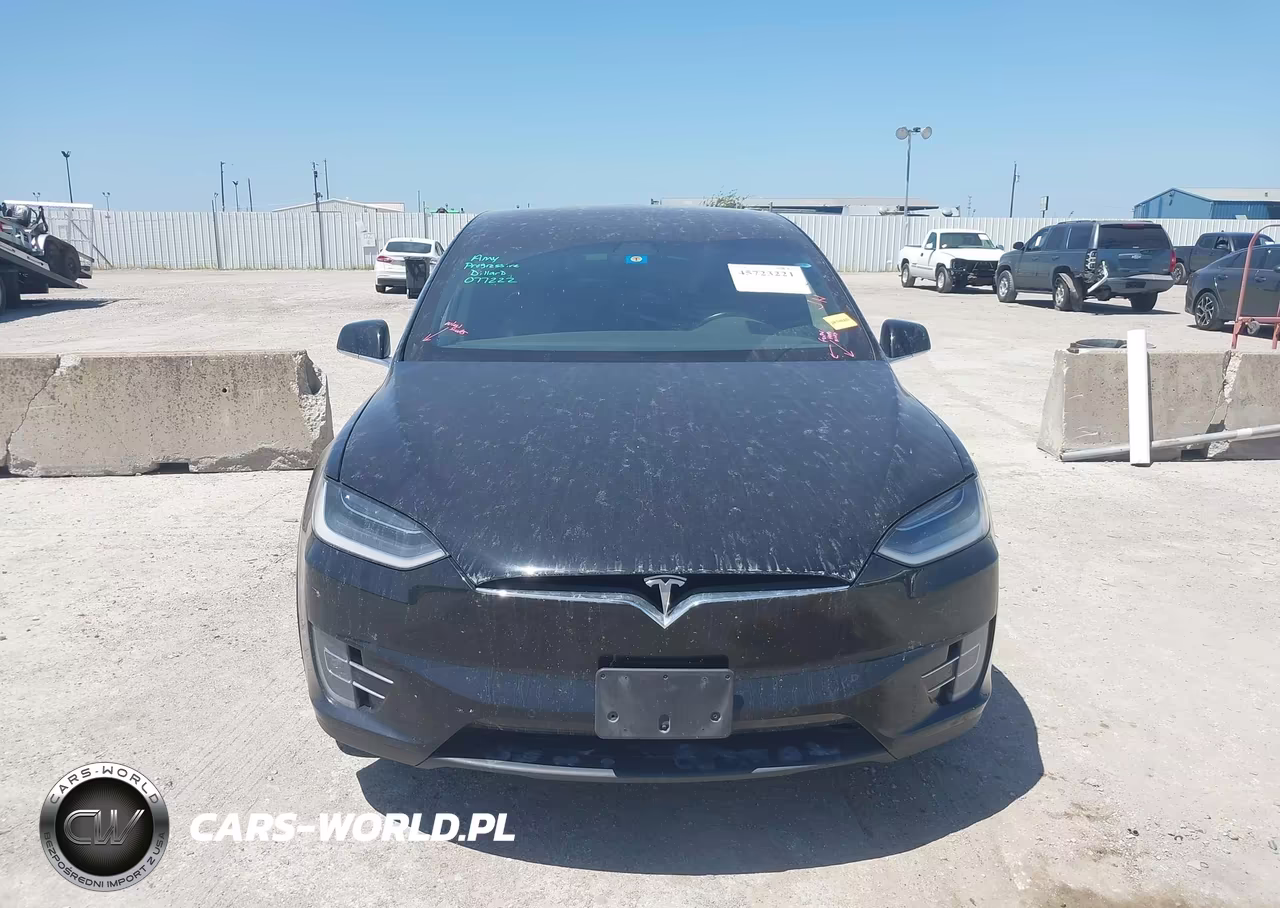 2017 Tesla Model X 100D-75D-90D VIN:5YJXCDE2XHF077222 - 13