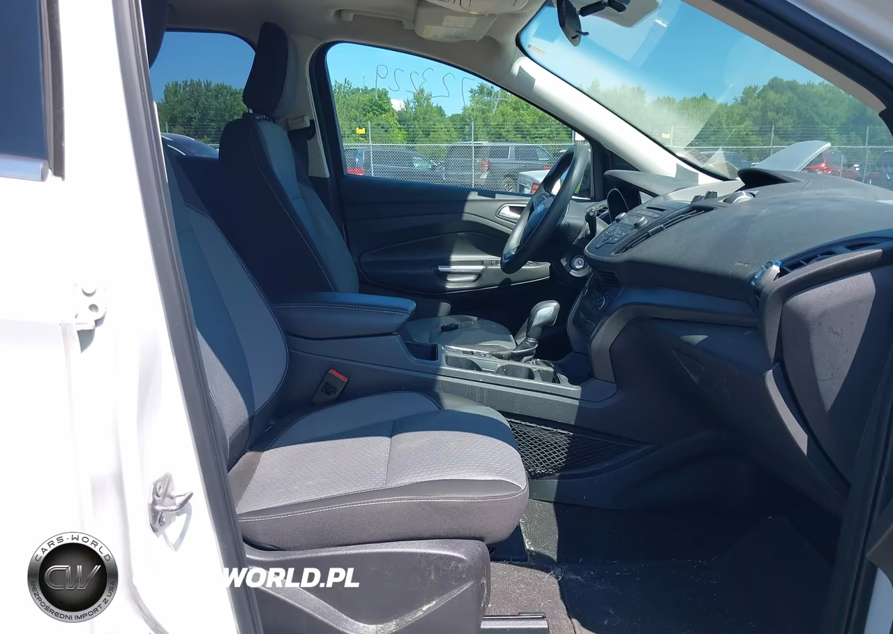 2018 Ford Escape Se VIN:1FMCU9GD9JUA10904 - 5
