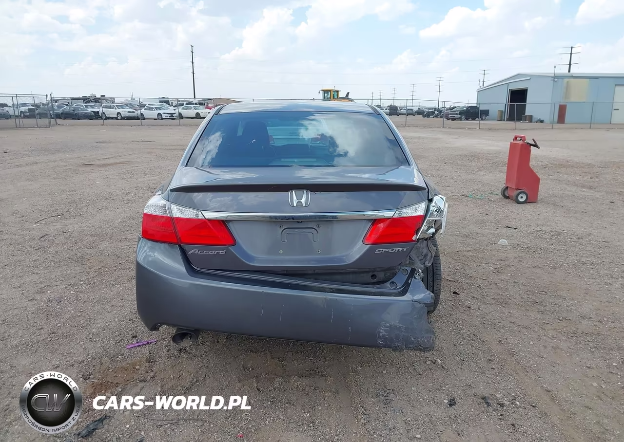 2015 Honda Accord Sport VIN:1HGCR2F56FA222693 - 17