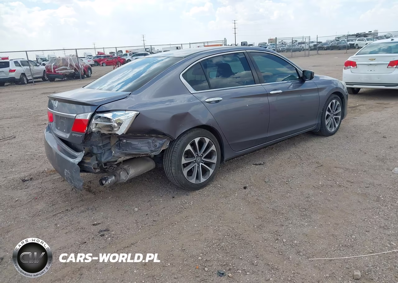 2015 Honda Accord Sport VIN:1HGCR2F56FA222693 - 4