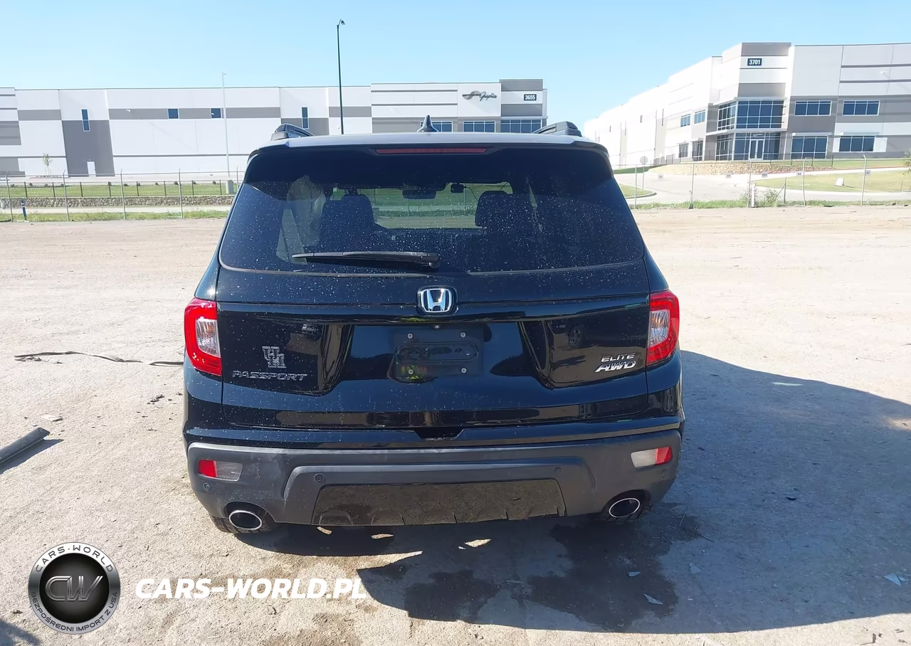 2019 Honda Passport Elite VIN:5FNYF8H06KB001372 - 16