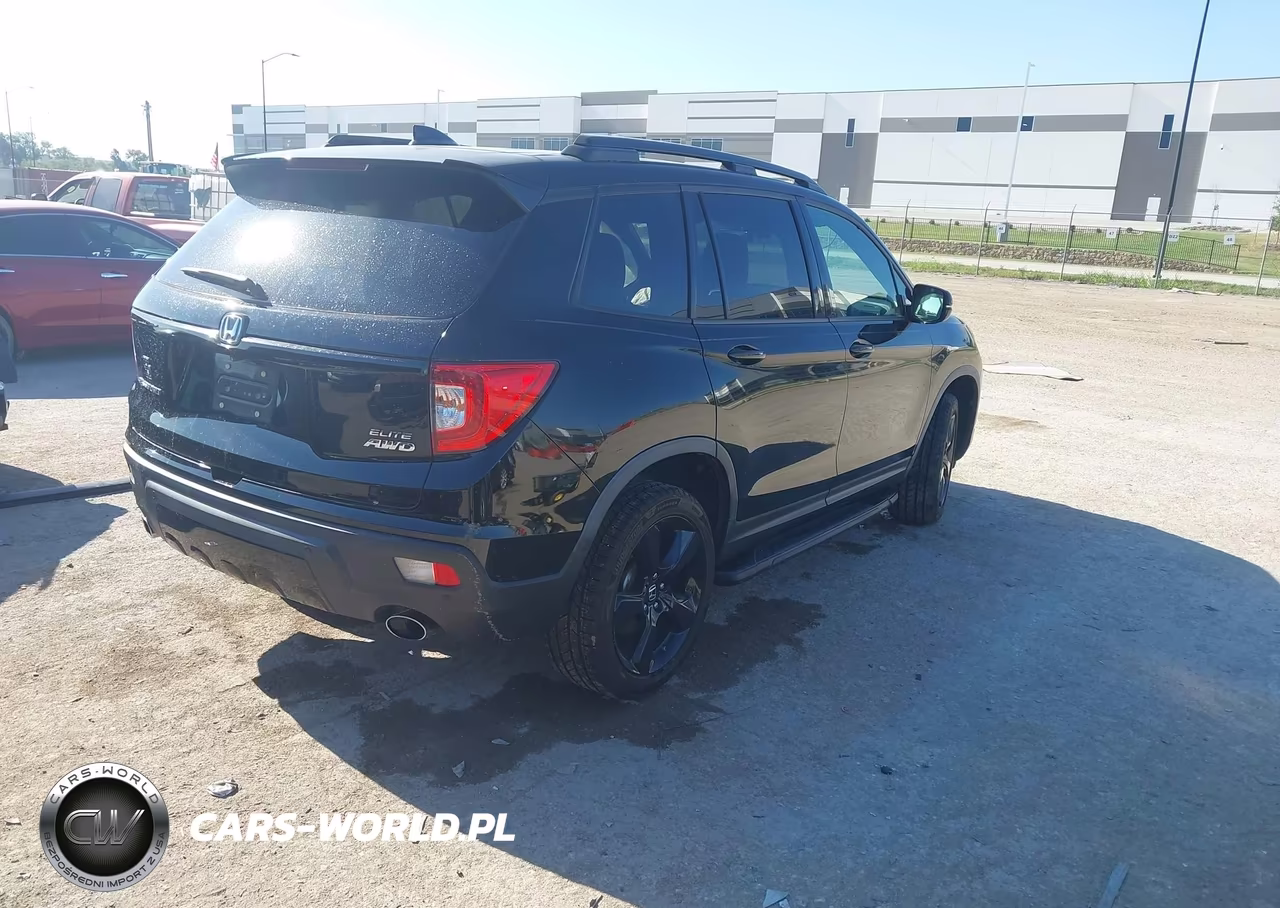 2019 Honda Passport Elite VIN:5FNYF8H06KB001372 - 4