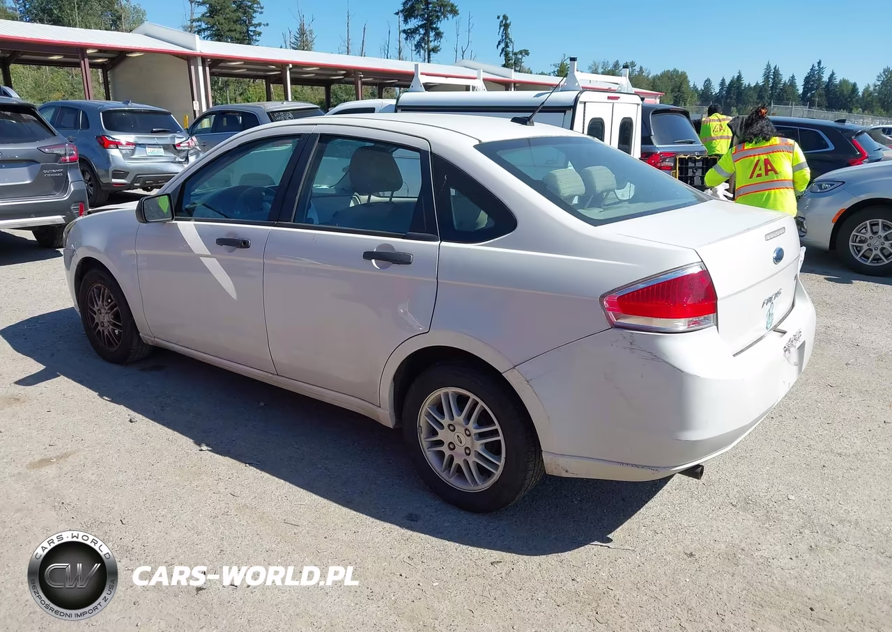 2011 Ford Focus Se VIN:1FAHP3FN3BW203151 - 3
