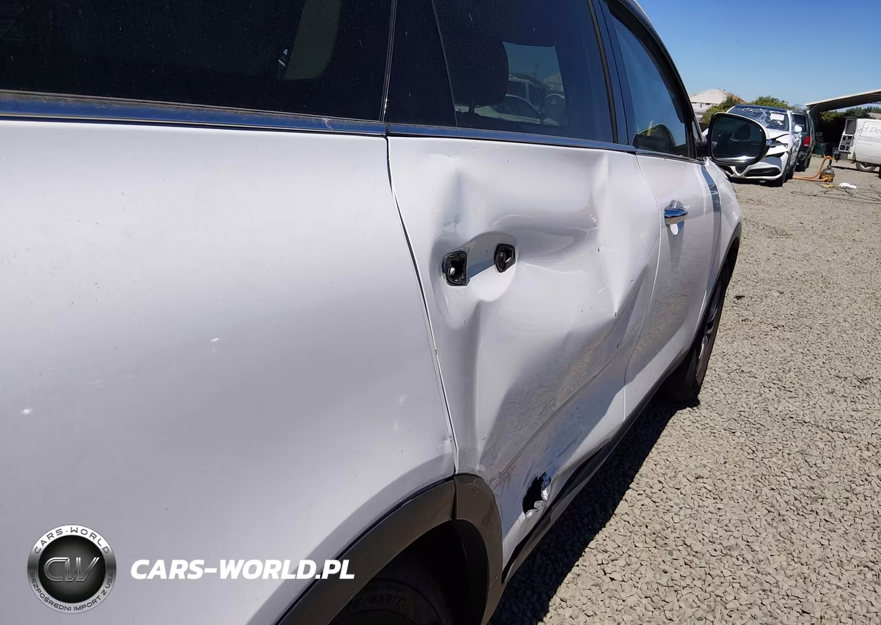 2018 Kia Sorento 2.4L Lx VIN:5XYPG4A35JG380152 - 18