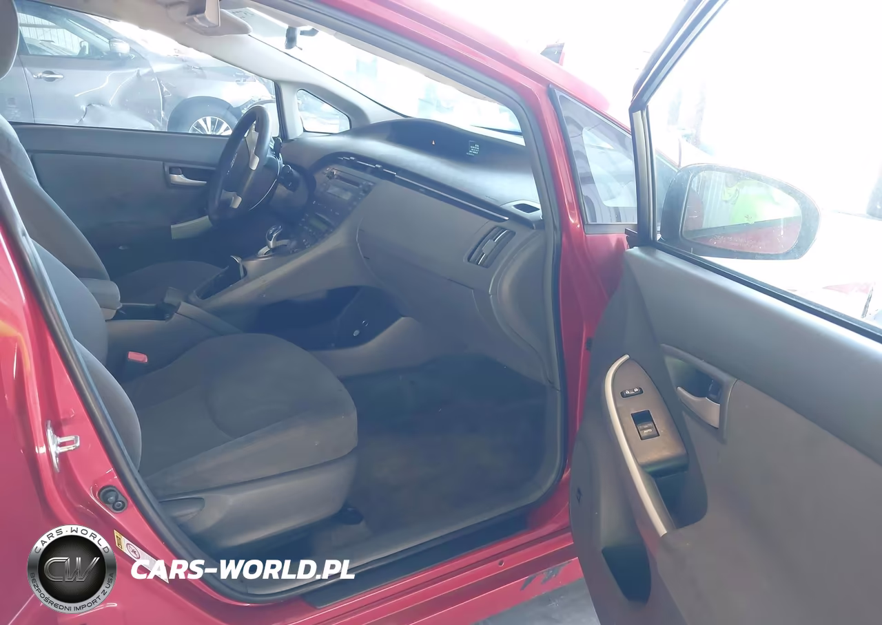 2011 Toyota Prius Three VIN:JTDKN3DU3B0296434 - 5