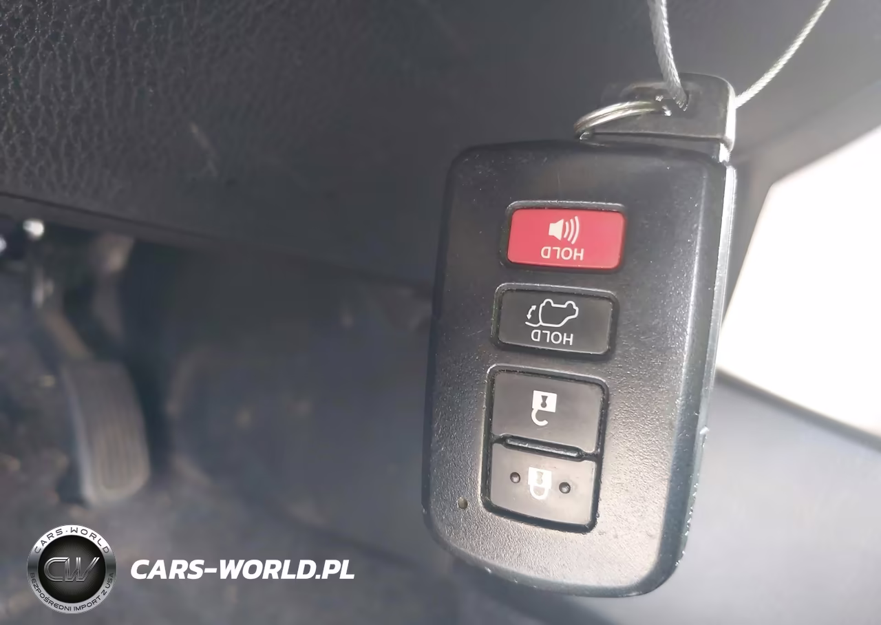 2017 Toyota Rav4 Hybrid Xle VIN:JTMRJREV2HD136275 - 11