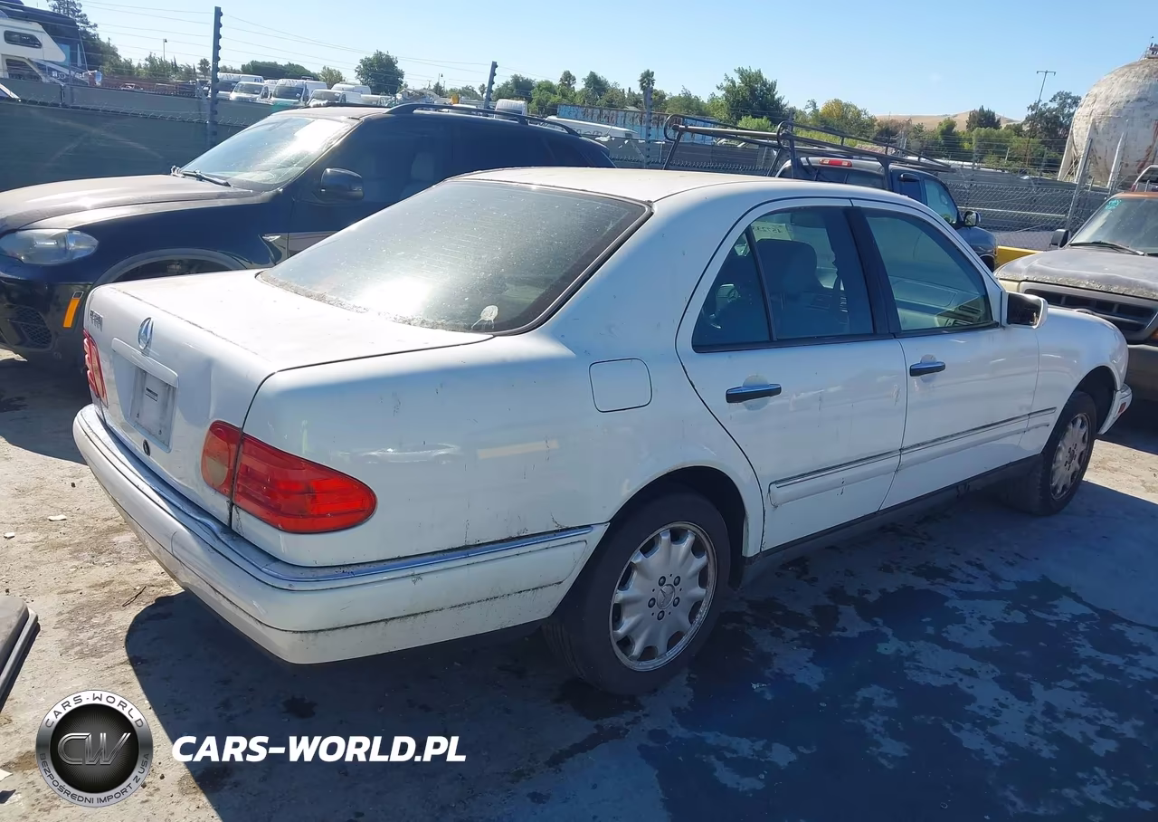 1998 Mercedes-Benz E 320 VIN:WDBJF65F6WA657129 - 4