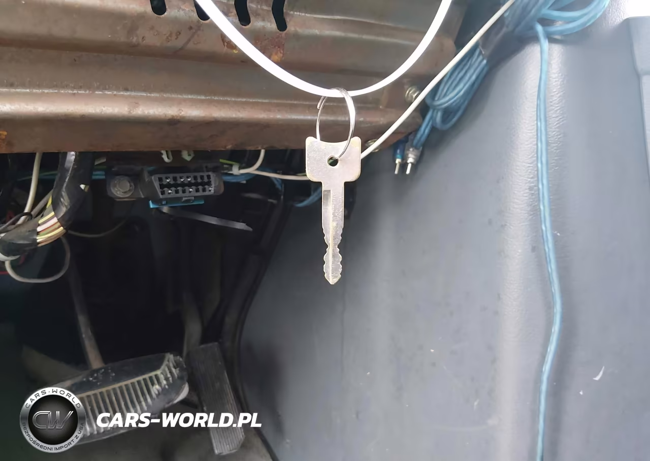 1996 Ford Econoline E350 Super Duty VIN:1FBJS31H7THA97468 - 11