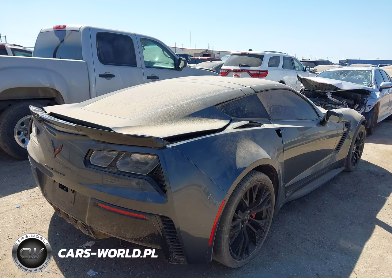 2018 Chevrolet Corvette Z06 VIN:1G1YU2D60J5601424 - 4