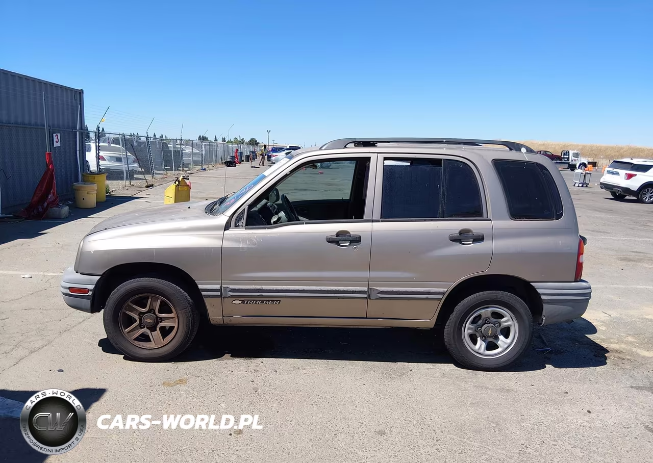 2002 Chevrolet Tracker Hard Top Base VIN:2CNBE13C626942162 - 15