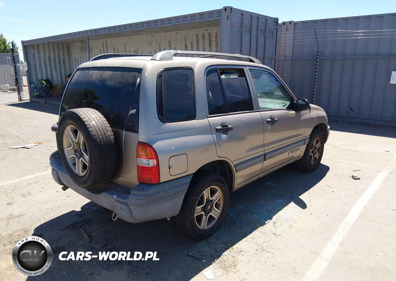 2002 Chevrolet Tracker Hard Top Base VIN:2CNBE13C626942162 - 4