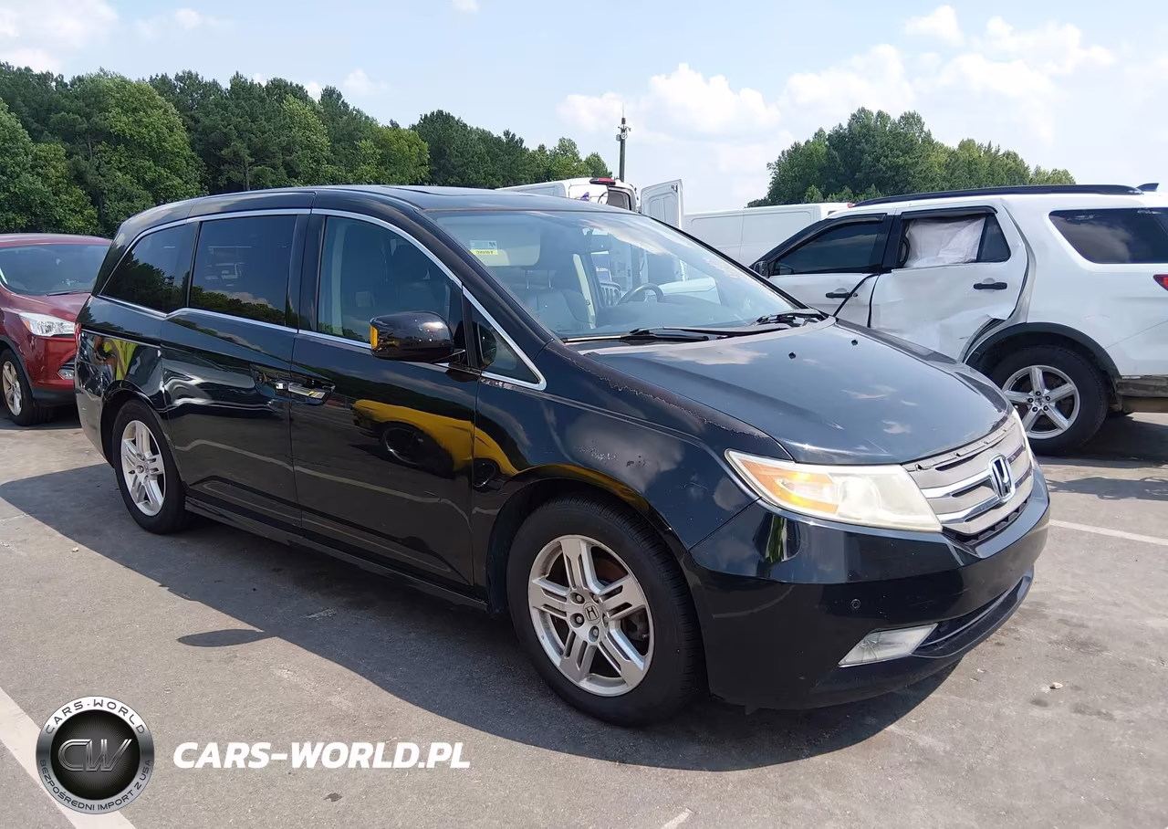 2013 Honda Odyssey Touring-Touring Elite