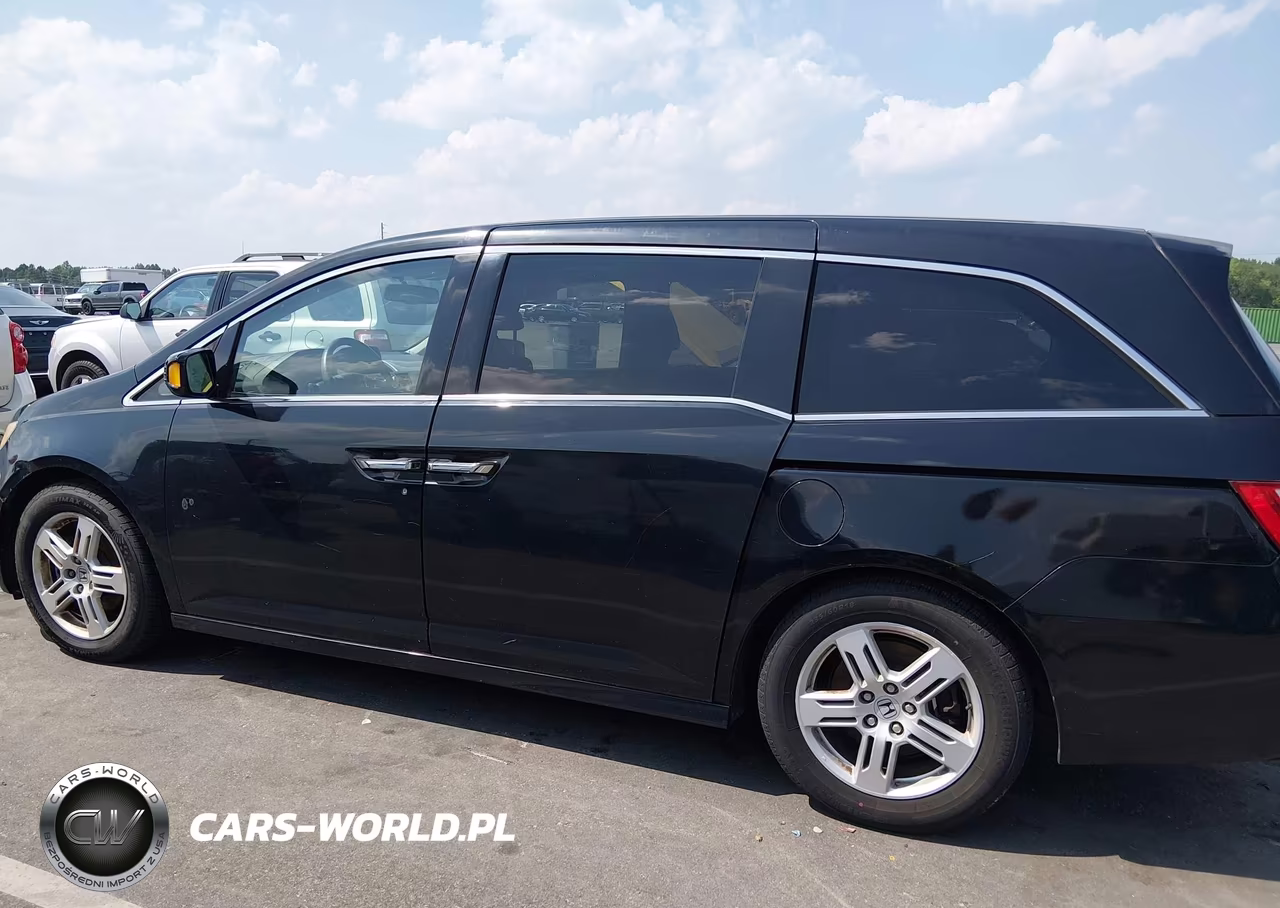 2013 Honda Odyssey Touring-Touring Elite VIN:5FNRL5H99DB087337 - 14