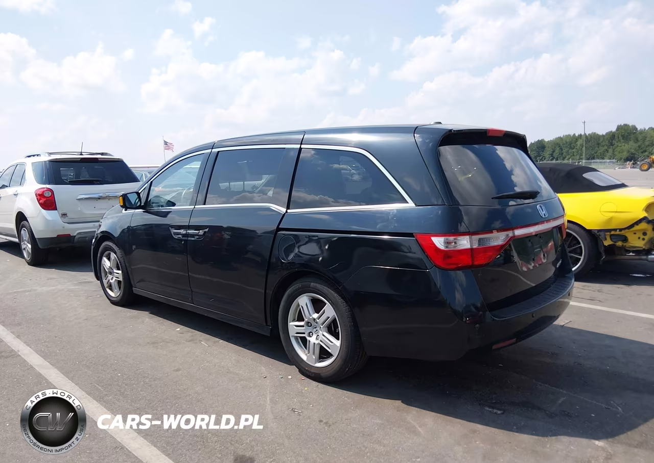 2013 Honda Odyssey Touring-Touring Elite VIN:5FNRL5H99DB087337 - 3