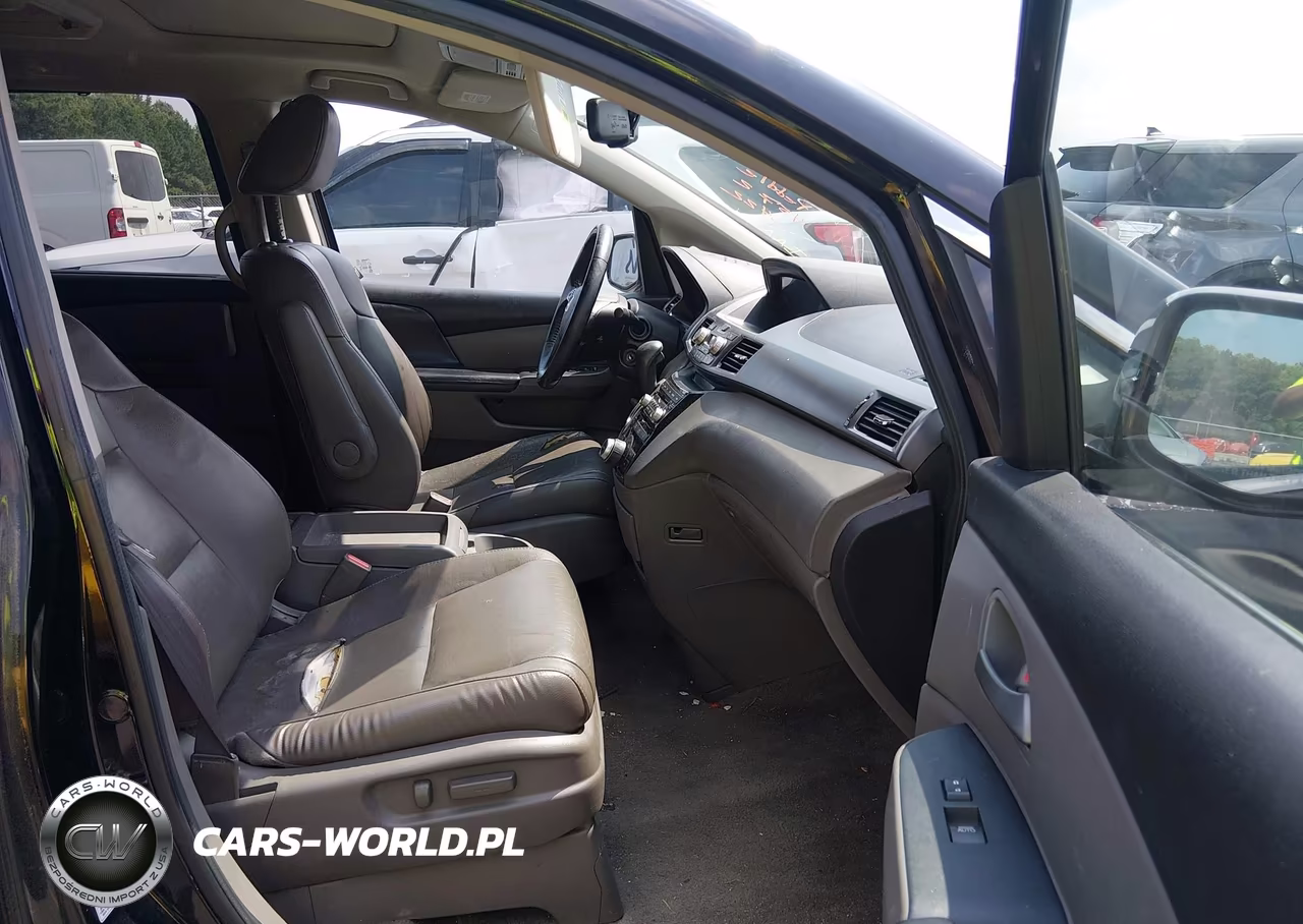 2013 Honda Odyssey Touring-Touring Elite VIN:5FNRL5H99DB087337 - 5