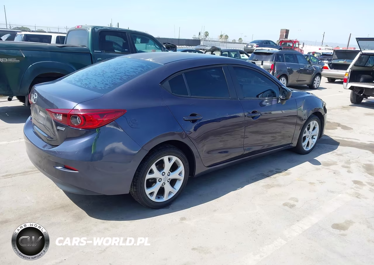 2015 Mazda Mazda3 I Sport VIN:3MZBM1U70FM133435 - 4
