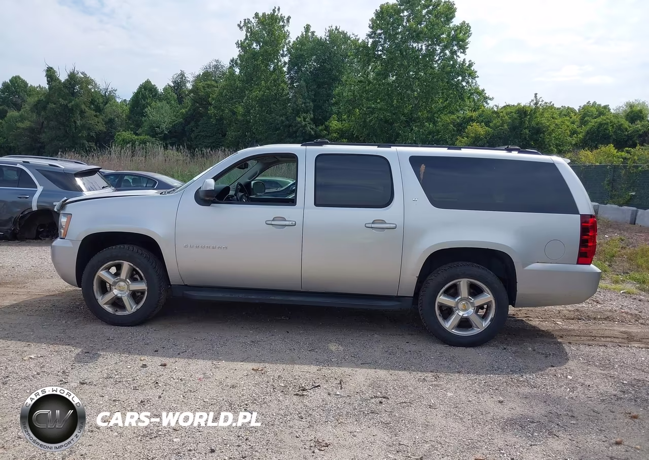 2011 Chevrolet Suburban Lt VIN:1GNSKJE37BR221158 - 14