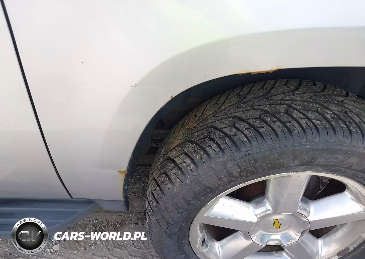 2011 Chevrolet Suburban Lt VIN:1GNSKJE37BR221158 - 20