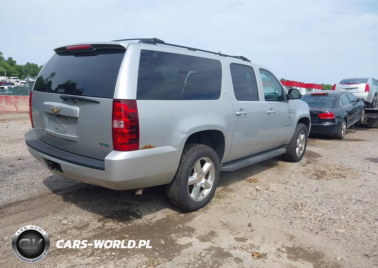 2011 Chevrolet Suburban Lt VIN:1GNSKJE37BR221158 - 4