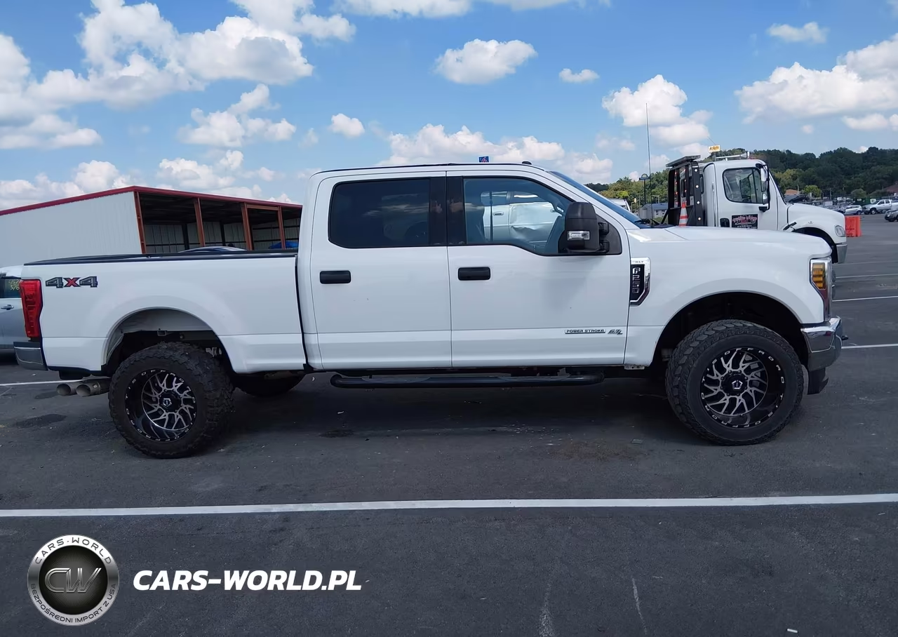 2018 Ford F-250 Xlt VIN:1FT7W2BT5JEB38301 - 13