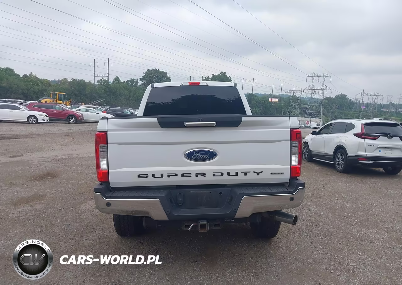 2017 Ford F-250 Xlt VIN:1FT7W2B66HEF05050 - 16