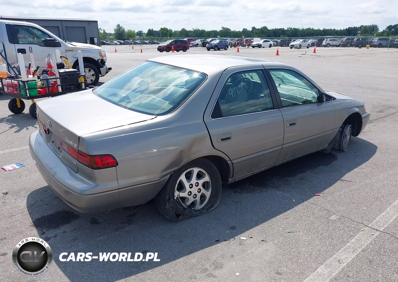 1999 Toyota Camry Xle V6 VIN:4T1BF28K2XU076410 - 4