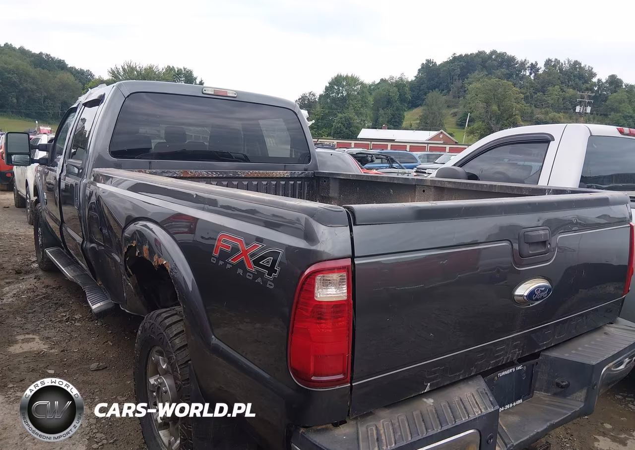 2015 Ford F-350 Xlt VIN:1FT8W3BT4FEA74379 - 4