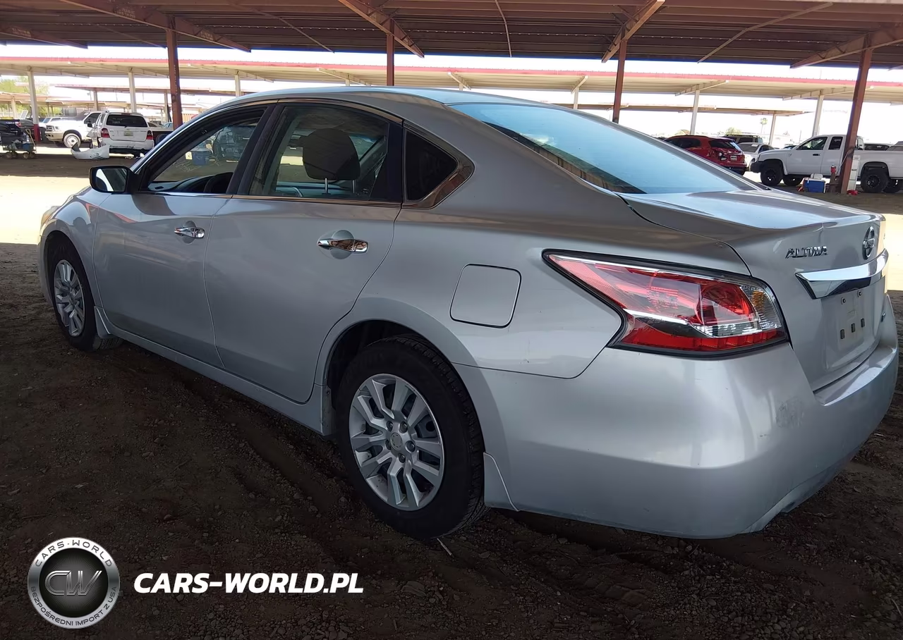 2014 Nissan Altima 2.5 S VIN:1N4AL3AP8EN206112 - 3