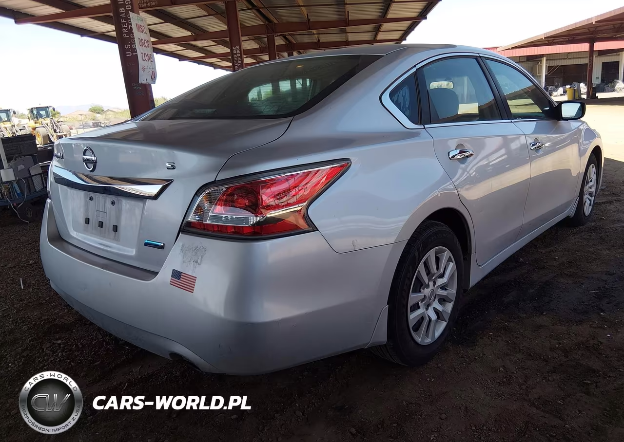 2014 Nissan Altima 2.5 S VIN:1N4AL3AP8EN206112 - 4