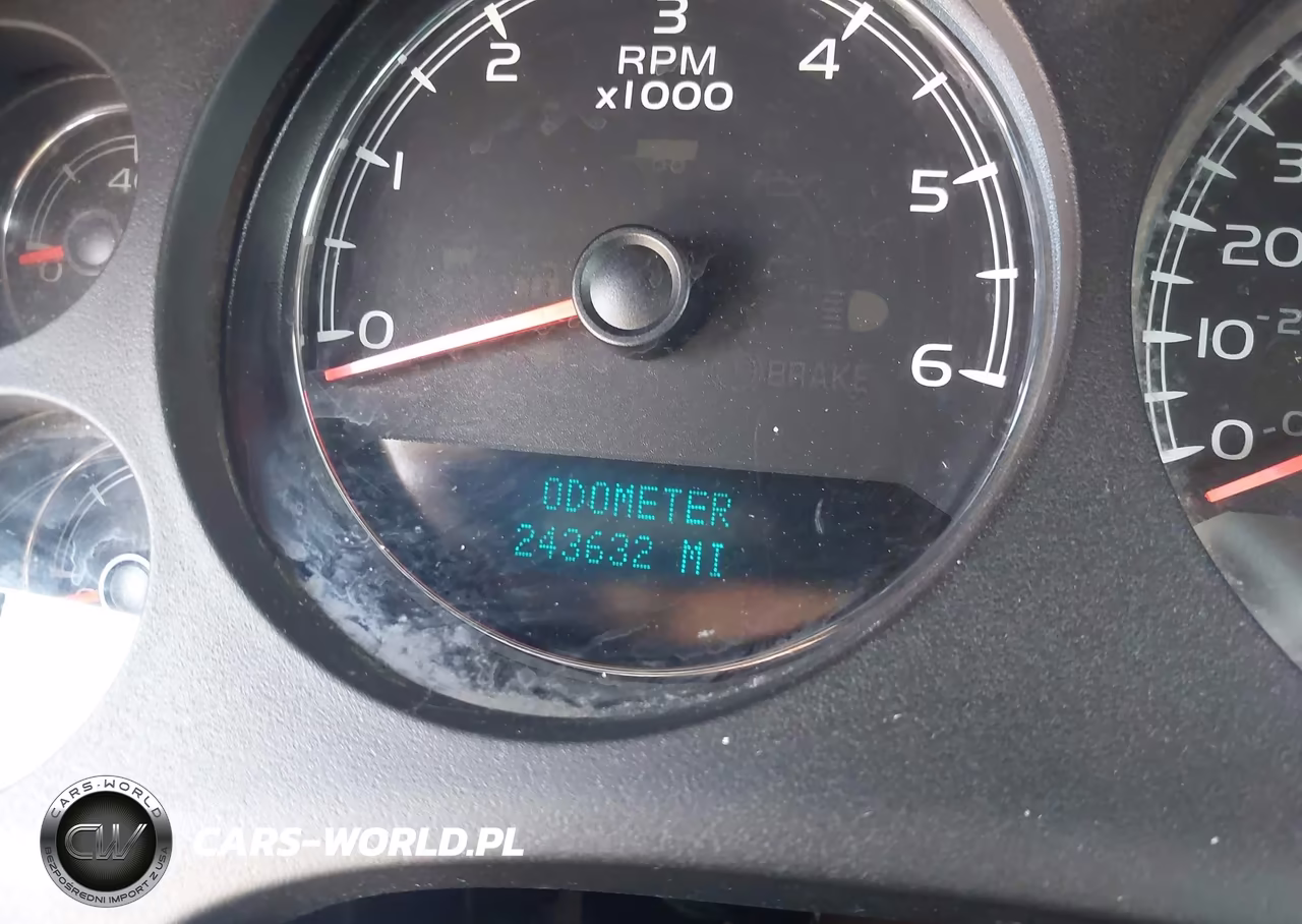 2012 Chevrolet Tahoe Ltz VIN:1GNSCCE05CR184241 - 15