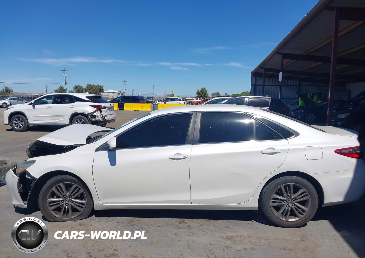 2016 Toyota Camry Se VIN:4T1BF1FK6GU170531 - 14