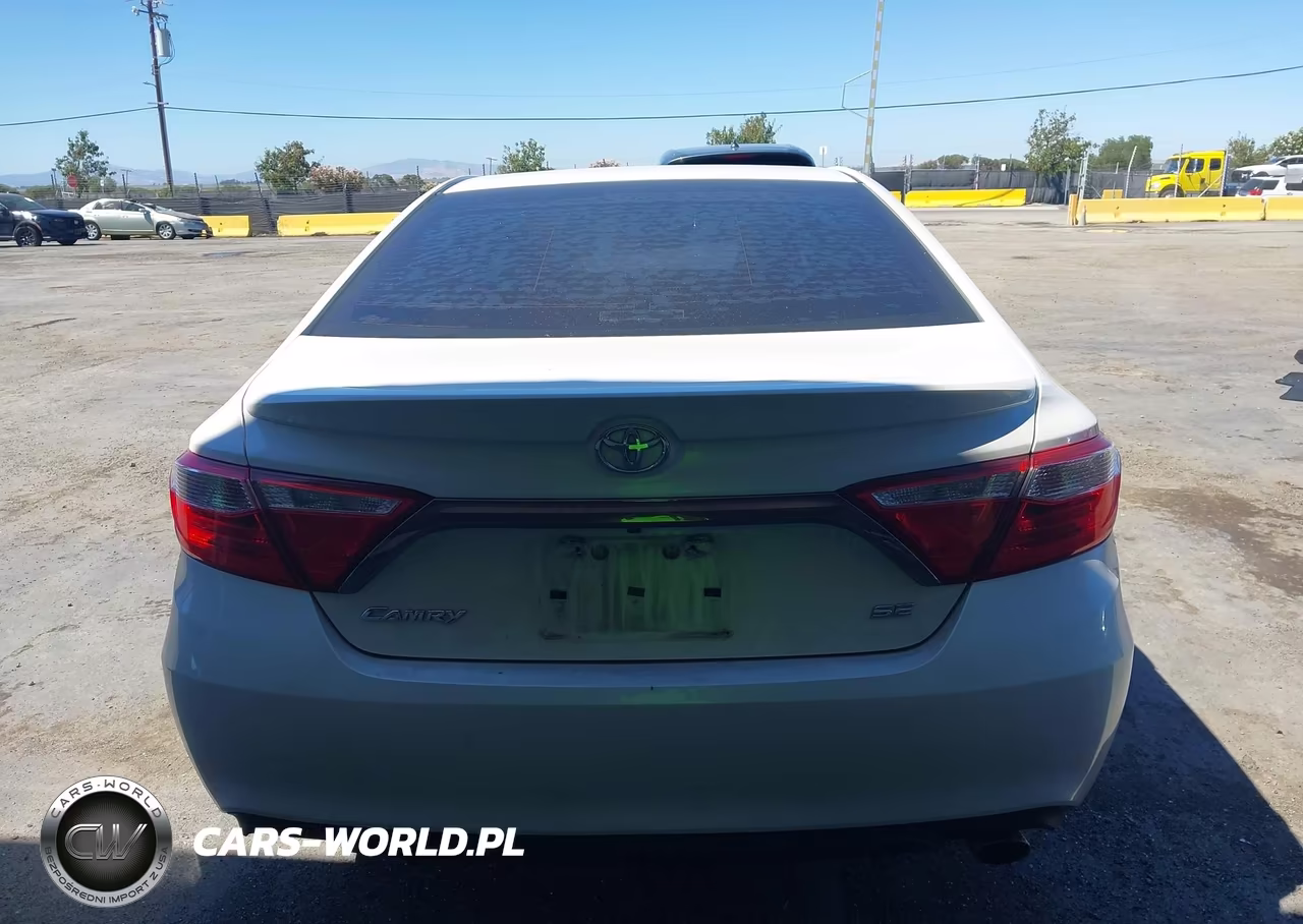 2016 Toyota Camry Se VIN:4T1BF1FK6GU170531 - 16