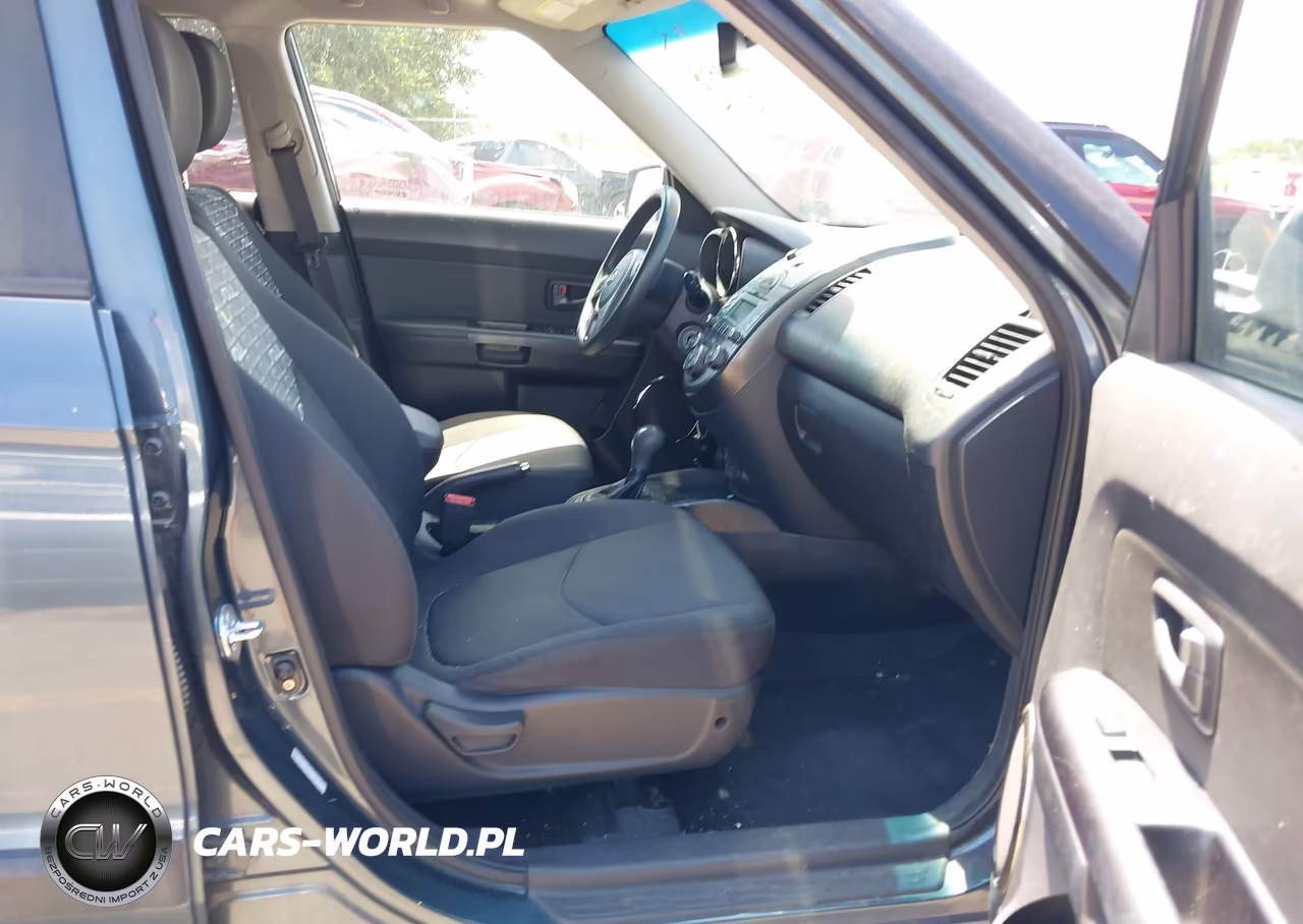 2011 Kia Soul + VIN:KNDJT2A25B7223295 - 5