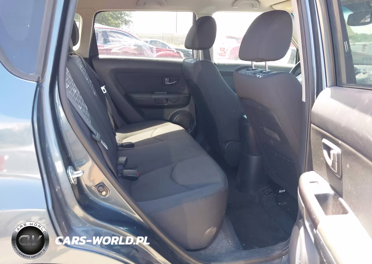 2011 Kia Soul + VIN:KNDJT2A25B7223295 - 8