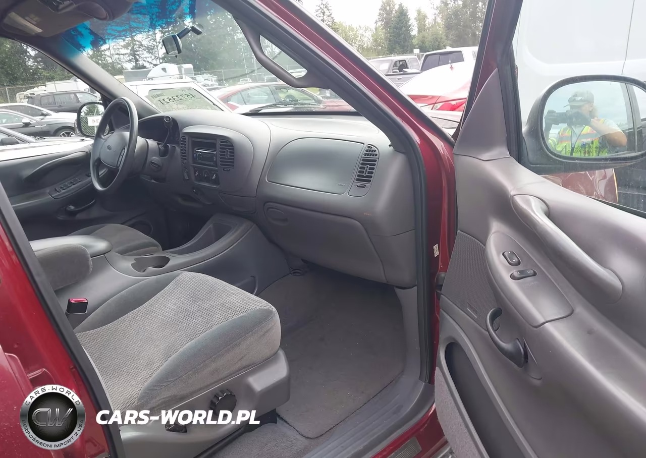 1999 Ford Expedition Eddie Bauer-Xlt VIN:1FMPU18L3XLA67526 - 5