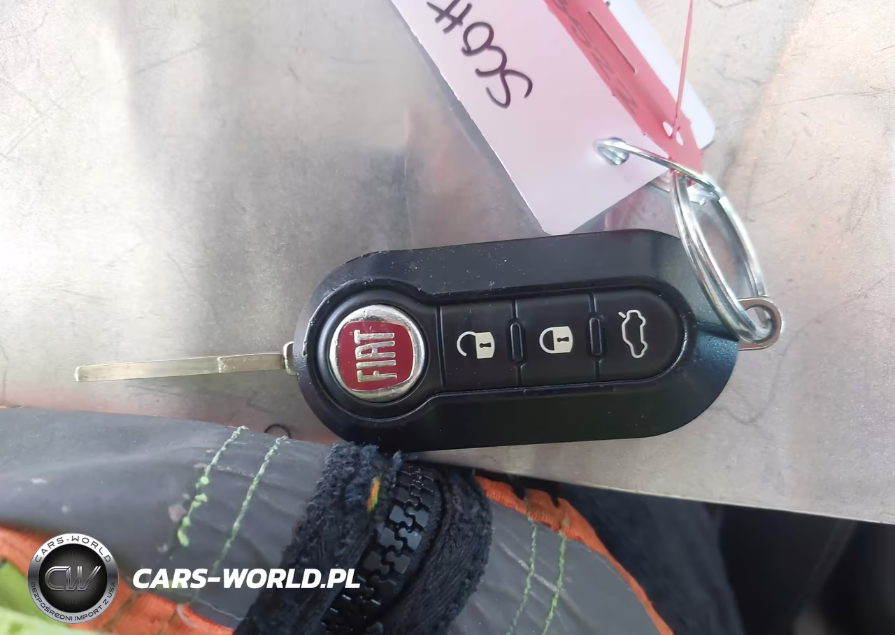 2015 Fiat 500L Easy VIN:ZFBCFABH9FZ036877 - 11