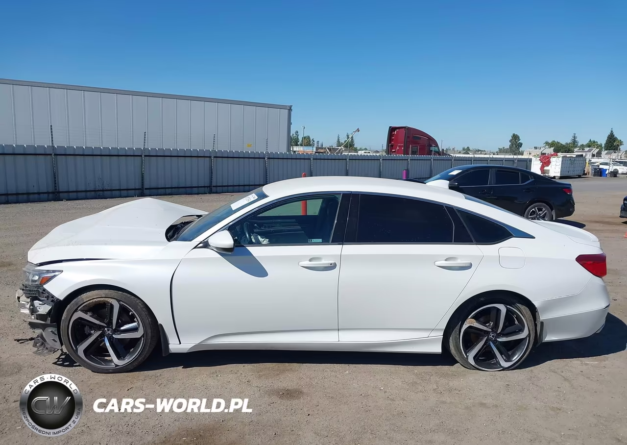 2018 Honda Accord Sport VIN:1HGCV1F3XJA189257 - 19