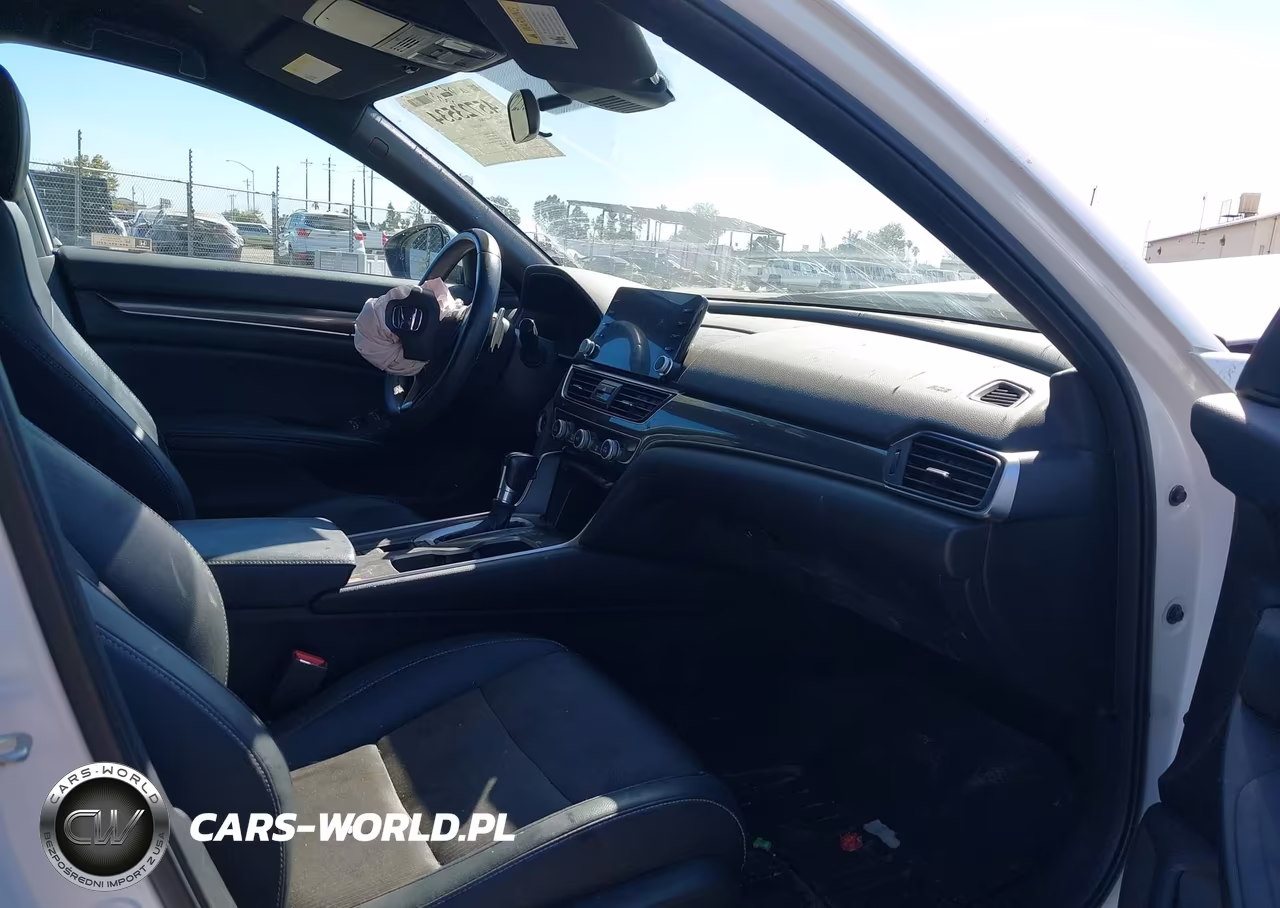 2018 Honda Accord Sport VIN:1HGCV1F3XJA189257 - 5