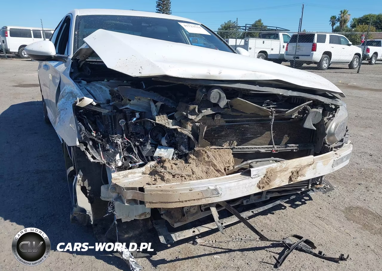 2018 Honda Accord Sport VIN:1HGCV1F3XJA189257 - 6