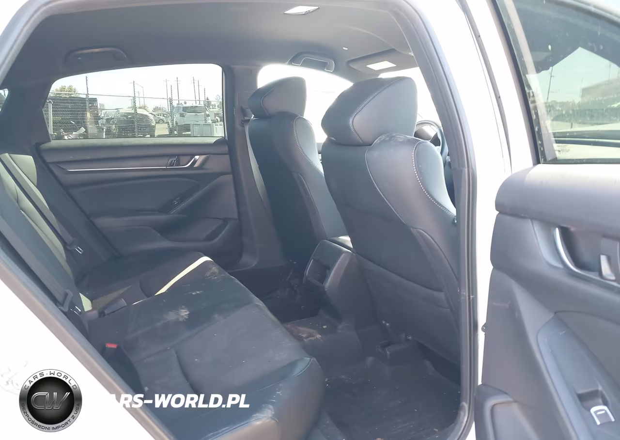 2018 Honda Accord Sport VIN:1HGCV1F3XJA189257 - 8