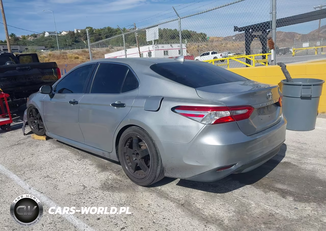 2019 Toyota Camry Le VIN:4T1B11HK1KU197060 - 3