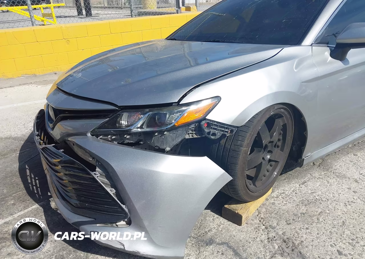 2019 Toyota Camry Le VIN:4T1B11HK1KU197060 - 6