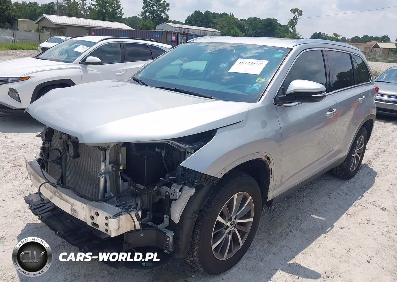 2019 Toyota Highlander Xle VIN:5TDKZRFH2KS561316 - 2