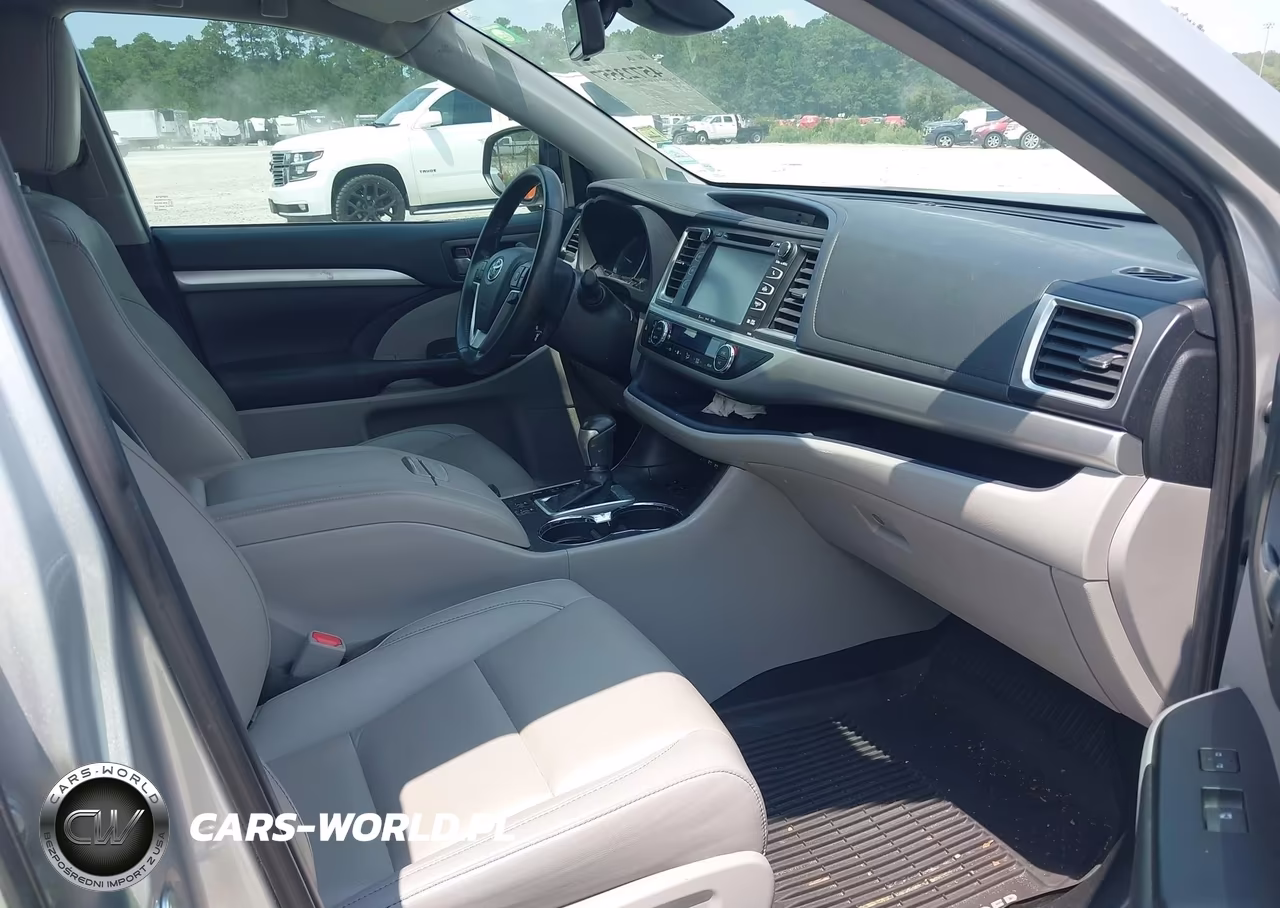 2019 Toyota Highlander Xle VIN:5TDKZRFH2KS561316 - 5